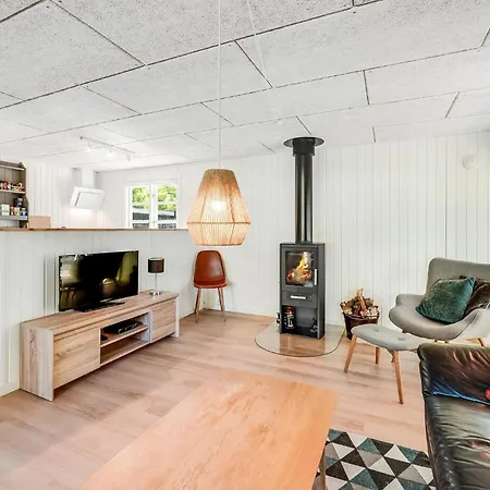 Holiday home Amazing In Tarm With Wifi